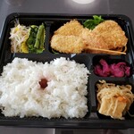 串かつ 大はし - ミックスカツ弁当　500円