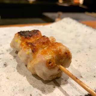 デートにぴったり 梅田でおすすめの焼き鳥をご紹介 食べログ