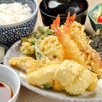 串かつ たこ焼き せいちゃん - 天ぷら定食