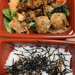 Yakitoriya Sumire - 焼き鳥と唐揚げの弁当