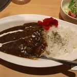 李庵 - 今日の煮込み  牛スジカレー  680円