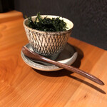 焼き鳥 とりら - 茶碗蒸し天草のあおさ