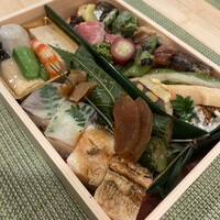 津の守坂 小柴 - 御一人様用折詰　5,000円