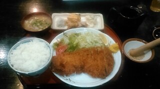 つる岡 - とんかつ定食