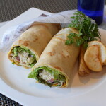 ビストロ セレニテ - 蕎麦粉のサラダクレープ　580円　テイクアウト価格