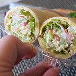 ビストロ セレニテ - 蕎麦粉のサラダクレープ　580円　テイクアウト価格