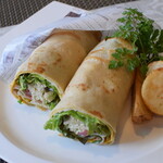 ビストロ セレニテ - 蕎麦粉のサラダクレープ　580円　テイクアウト価格