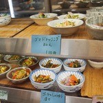 Hotomekian - 副菜～100円ほどで
