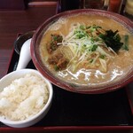 Manten ya - 味噌ラーメン720円税別ミニライスサービス
