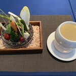 Le Monopole - ル モノポール スペシャリテ 季節野菜の菜園 越前紅ズワイガニのクリームソースを添えて