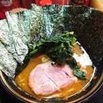 家系ラーメン とらきち家 - 