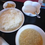 Koukaran - 白米とスープと杏仁豆腐