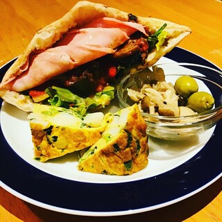 オステリア・ピッツェリア アルベロ_0