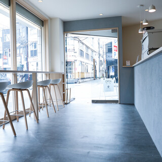 UNI COFFEE ROASTERY_2