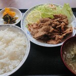 東園 - 生姜焼き定食 850円