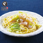 Creamy shrimp and cabbage pasta