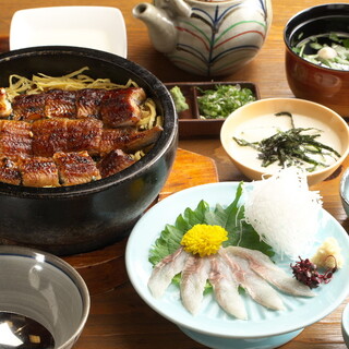 松葉の代表【石焼うなぎ】が絶品