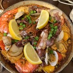 シーフードパエリア