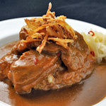 淡路島ばる - カレーミュージアム初代名誉館長絶賛！TVや雑誌でも取り上げられる『淡路島カレー』が昼も夜も食べられる！