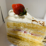 ケーキハウス フォンテーヌブロー - イチゴショート