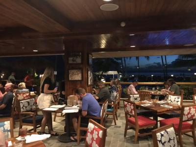 Duke S Waikiki デュークス ワイキキ ワイキキ ハワイ料理 食べログ