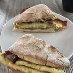 Morning Brew Coffee & Bistro - ホットサンドメーカー