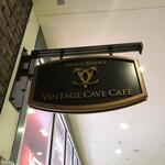 Vintage Cave Café - アラモアナ