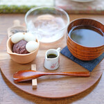 Yanaka Kenshindou - 白玉みずあんみつセット 950円 の抹茶蜜