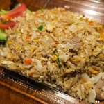 ドゥワンチャン - ムスメ2号には「お弁当 ポークチャーハン」（850円）。