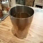 麺場 ハマトラ - 冷たいお茶