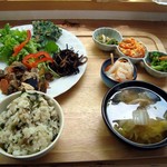 とんがり山のてっぺんDE! - ランチ