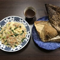 Az/ビーフン東 大阪店 - 自宅でお皿に盛って、いただきま〜す