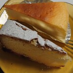 みんみんぜみ - スフレチーズケーキ ＆ ホワイトチョコレートケーキ。