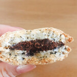 パティスリー マサキ - ダックワーズ(アールグレイ)断面