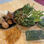 柚木元 - 野菜やきのこたっぷり