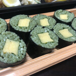 Kare udon senmon sambino - そば寿司（おきあがりこぼしメニュー）
