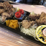 カレーうどん専門　サンビーノ - お持ち帰りのパッケージ