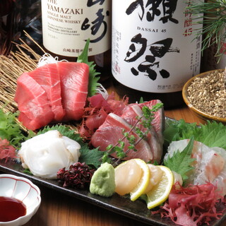 We offer a wide range of carefully selected sake that goes well with yakitori, homemade drinks, and more!