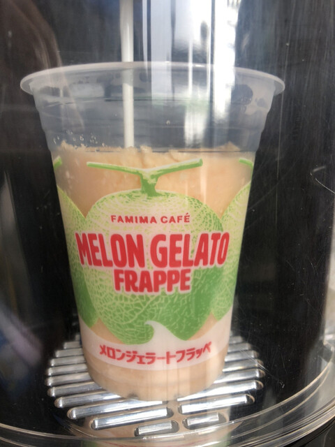 ファミリーマート 米沢上杉神社前店 - 南米沢（コンビニ・スーパー）の写真