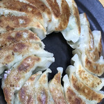 餃子の雪松 - 料理写真: