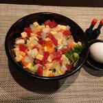 禅紫 - 海鮮ちらし(1,200円)