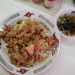 Ramentaishou - 肉チャーハンと餃子の10番セット(1000円)です。