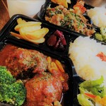 味醂亭 - テイクアウトおまかせお弁当800円(税込880円)　店内のオーダーが優先となりますので、お早めに予約注文お願いします。