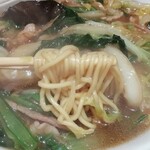 横濱飯店 - 麺アップ