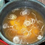 そば処 一庵 - 一庵そば(冷)のババ鶏入り冷たい肉蕎麦用たれ(R1.7.1撮影)