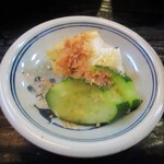 美好 - 香の物：胡瓜、白菜の浅漬け。　　　　　2020.04.24
