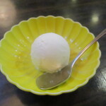 美好 - バニラアイスクリーム。　　　　　2020.04.24