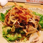 Sake Sakana Tanagokoro - 手作りラー油香る豚しゃぶサラダ