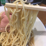 荒町商店中華そば ふじやま - 追いサバ節そばのパッツン細麺