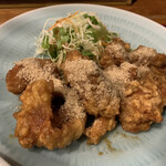 Kanzen Koshitsu Tsukuyomi - メインの鶏香味揚げ